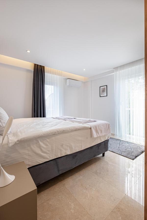 Deluxe Aparthotel