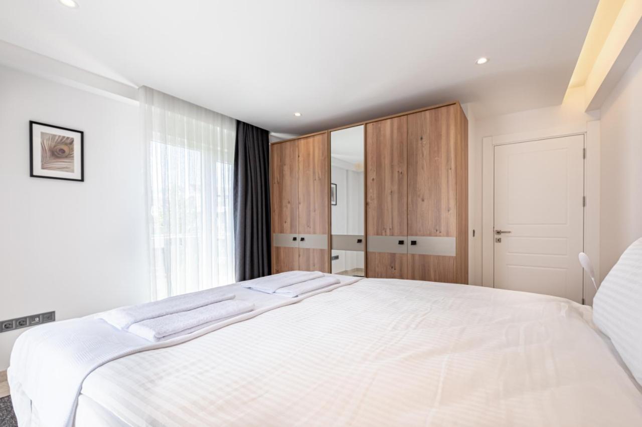 Deluxe Aparthotel *
